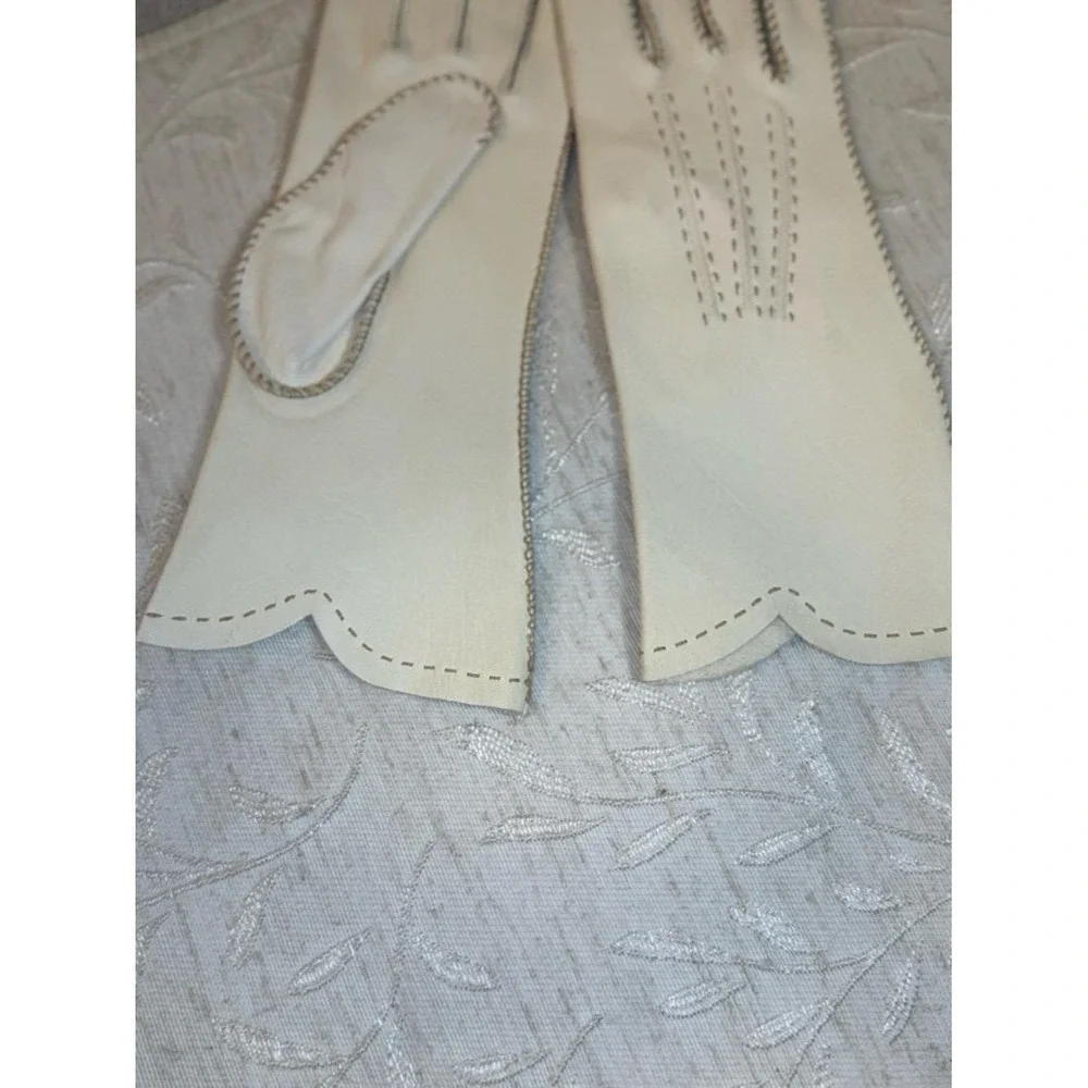 Vintage Schrank Loungerie Sleeping Gloves NWT‎ Mid-Century Boudoir Beauty Sz 6